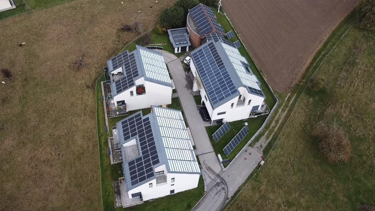 Vue aérienne d’EcoThierrens, notre showroom habité